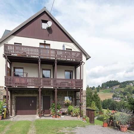 Cozy Apartment In Ore Mountains With Balcony 브라이텐브룬 외부 사진