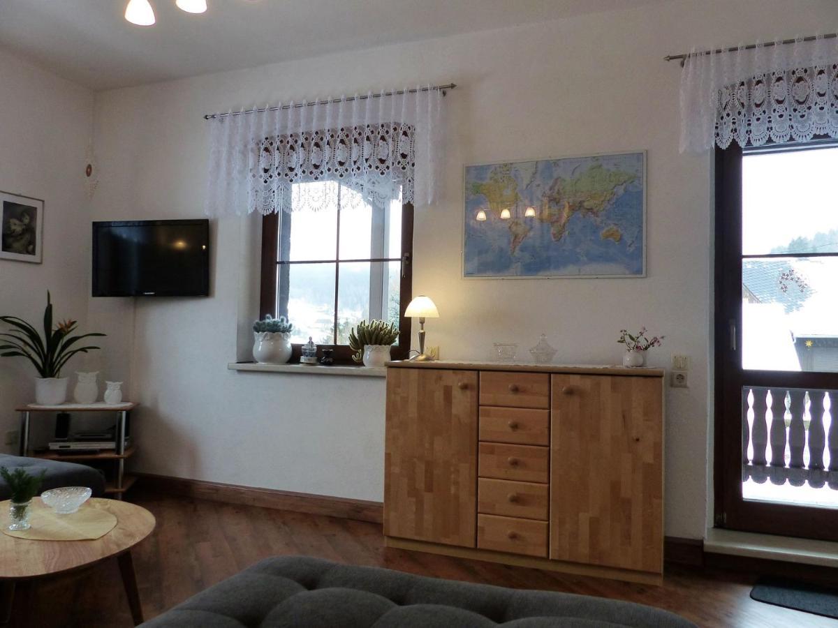 Cozy Apartment In Ore Mountains With Balcony 브라이텐브룬 객실 사진