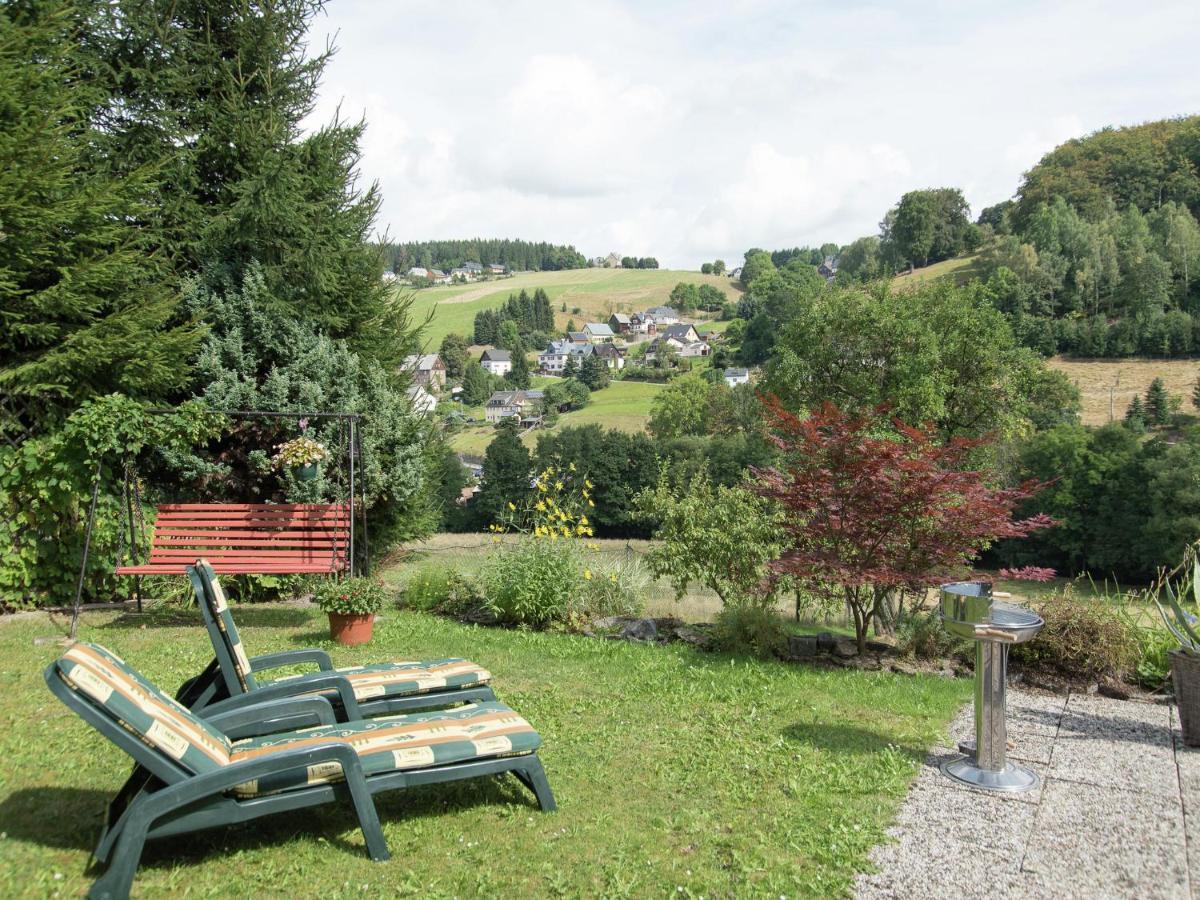 Cozy Apartment In Ore Mountains With Balcony 브라이텐브룬 객실 사진