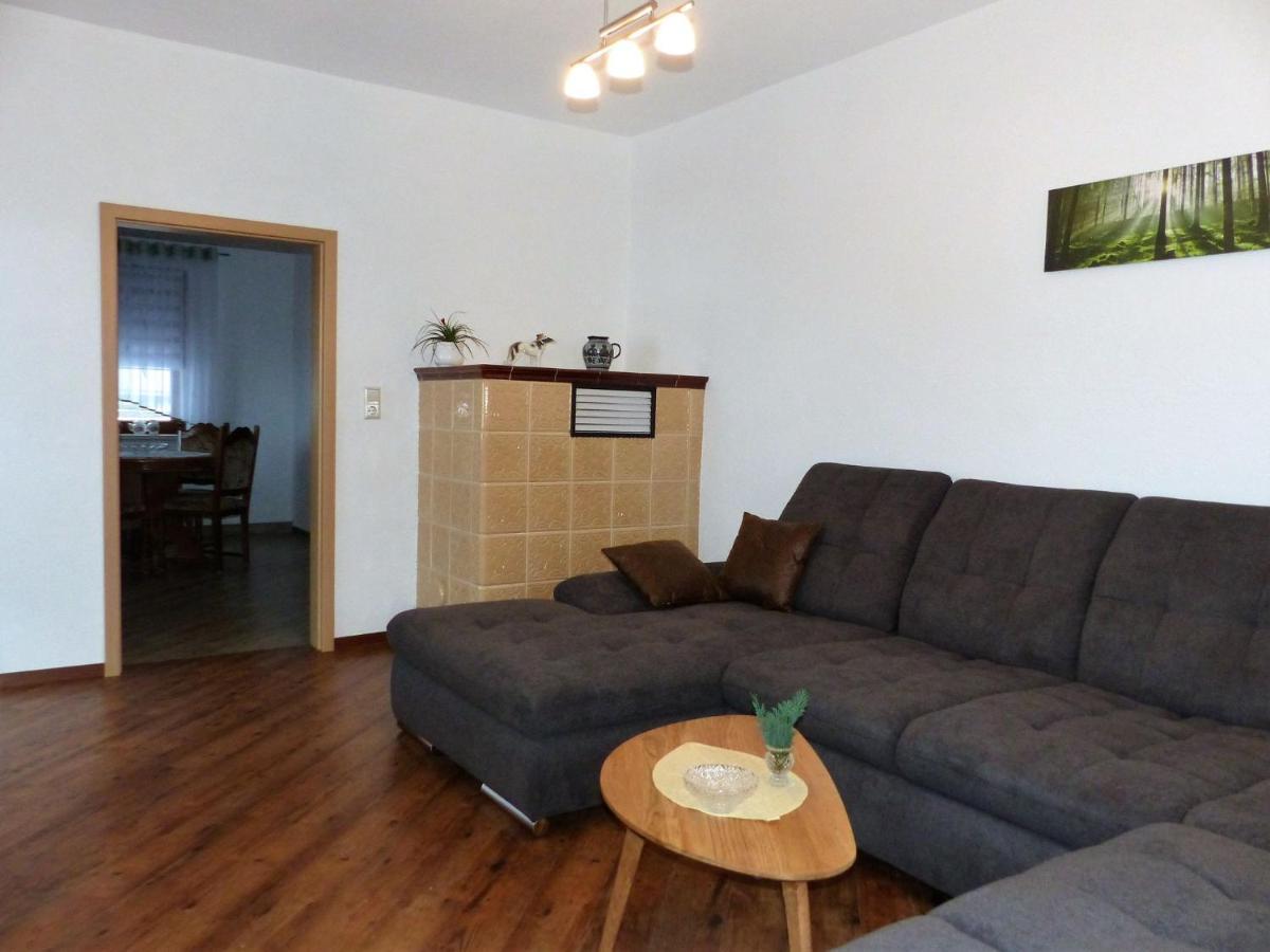 Cozy Apartment In Ore Mountains With Balcony 브라이텐브룬 객실 사진