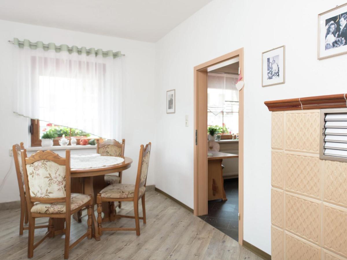 Cozy Apartment In Ore Mountains With Balcony 브라이텐브룬 객실 사진