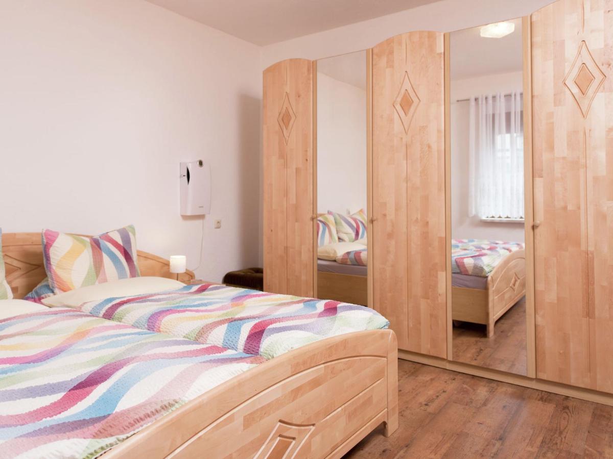Cozy Apartment In Ore Mountains With Balcony 브라이텐브룬 외부 사진