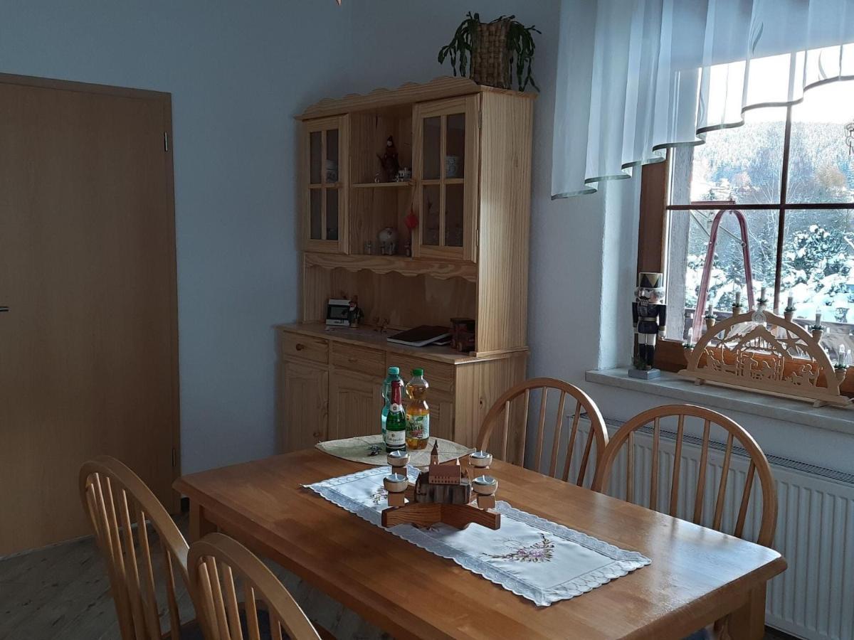 Cozy Apartment In Ore Mountains With Balcony 브라이텐브룬 외부 사진