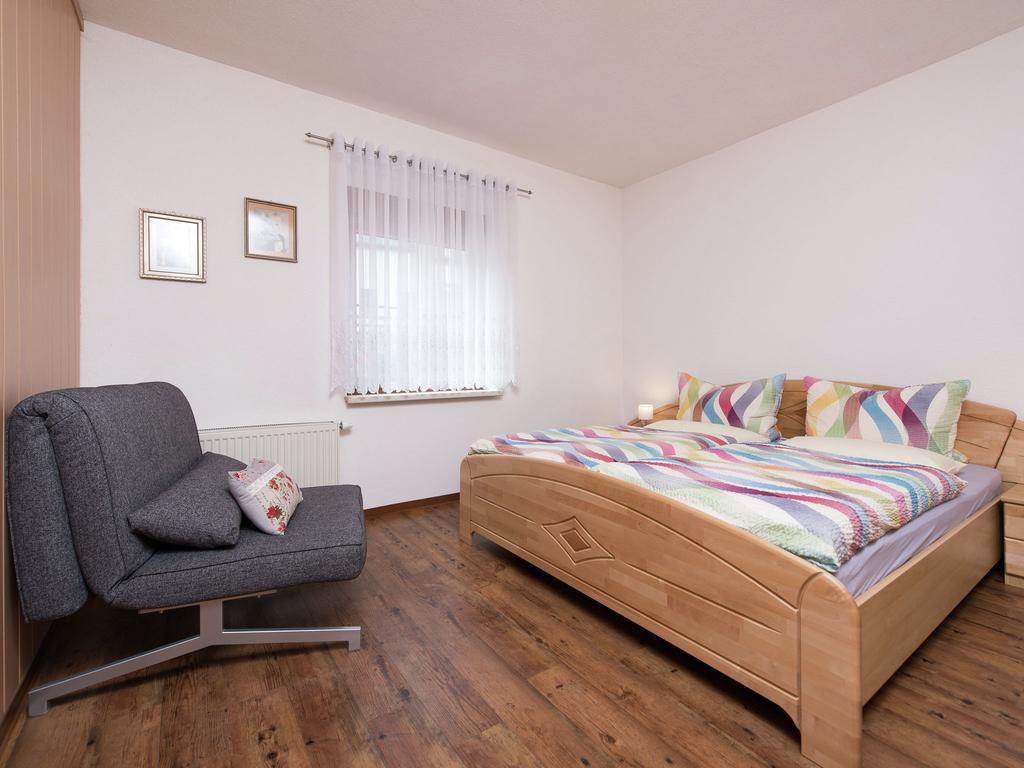 Cozy Apartment In Ore Mountains With Balcony 브라이텐브룬 외부 사진